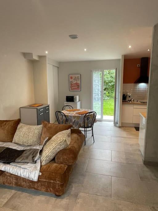 Holiday home Maisonnette Secteur Monastere De Brou Proche Centre *